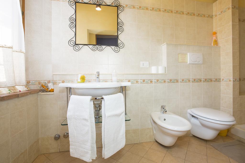 Hotel Locazione Turistica Totti San Gimignano Habitación foto